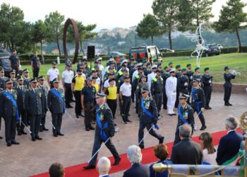 Passaggio di consegne al comando della Guardia di Finanza della Calabria