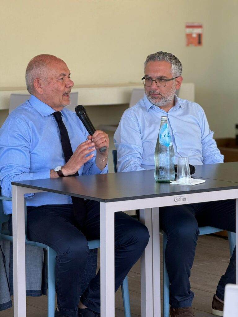 “Right to Stay”, Denis Nesci incontra gli studenti della Magna Graecia: «Il diritto a restare si costruisce partendo dalle università» 2 WhatsApp Image 2026 06 30 at 17.41.23