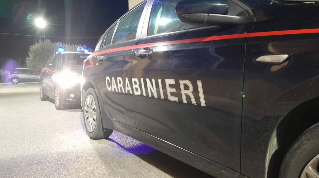 Aggredisce i genitori per questioni economiche: uomo viene arrestato dai Carabinieri a Pallagorio