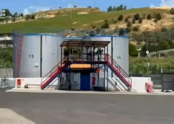 Scoperta una frode di oltre 8 milioni di euro per utilizzo illecito di carburante agricolo a tassazione agevolata (VIDEO) 6 Scoperta una frode di oltre 8 milioni di euro per utilizzo illecito di carburante agricolo a tassazione agevolata (VIDEO)