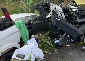 Lungo la strada Rizziconi-Castellace, scontro frontale tra una minicar e un Fiat Doblò