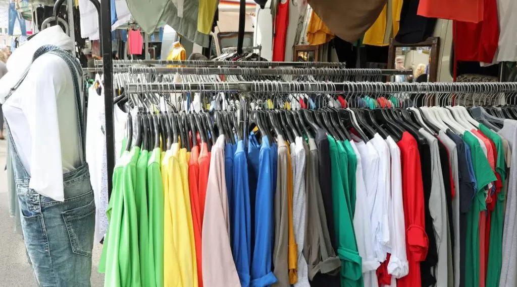 Bimba si perde nel mercato a Vibo Valentia, ritrovata dalla Polizia Locale