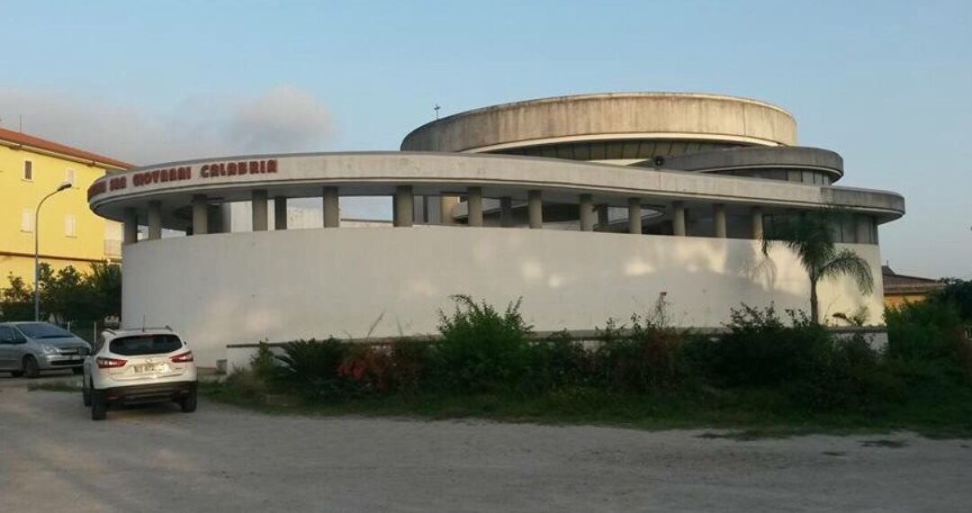 Ruba in casa del parroco le offerte dei fedeli: arrestato a Lamezia Terme il ladro