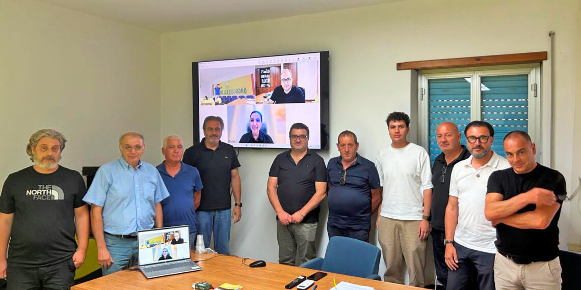 Pesca Calabrese, Coldiretti fa squadra: nasce la Consulta Regionale del comparto. Più forza alle marinerie calabresi 1 Pesca Calabrese, Coldiretti fa squadra: nasce la Consulta Regionale del comparto. Più forza alle marinerie calabresi