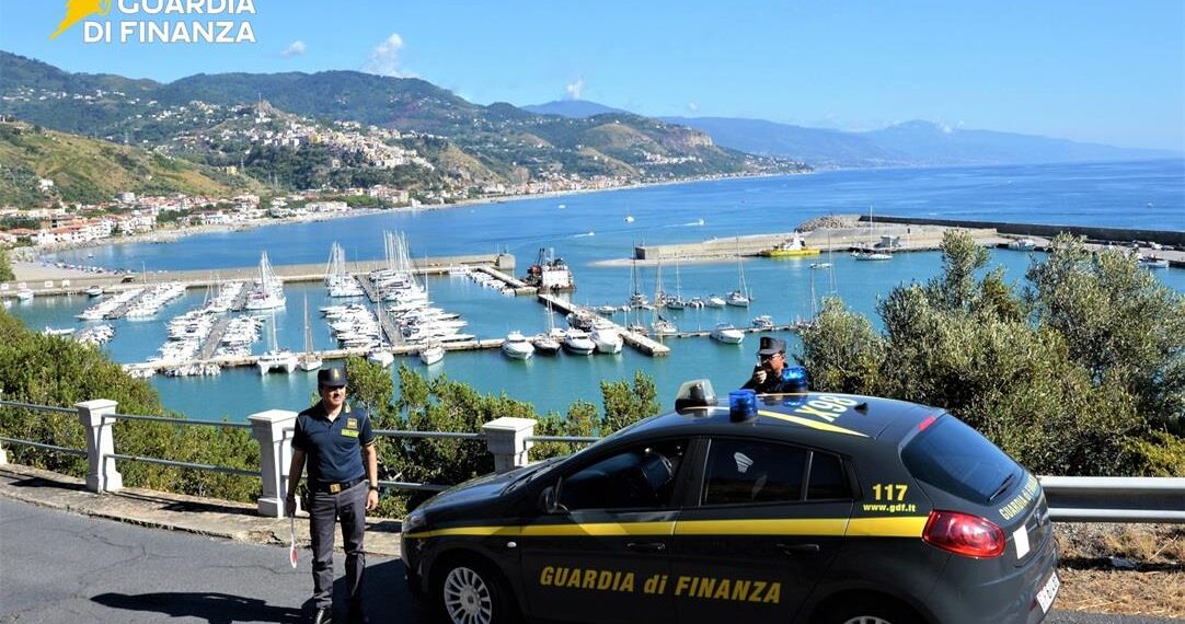 Bilancio dell'attività svolta nell'ultimo mese anche per la Guardia di Finanza di Cosenza 1 Bilancio dell’attività svolta nell’ultimo mese anche per la Guardia di Finanza di Cosenza