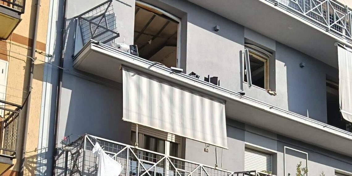 Esplosione in un appartamento a S. Giovanni in Fiore: tre feriti