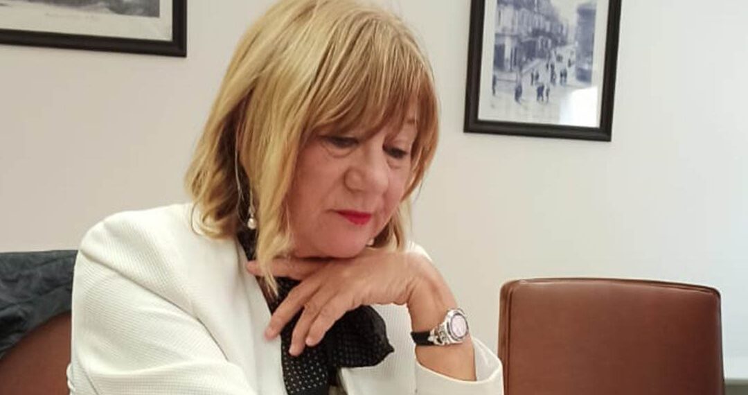 Incidente a Vibo Marina, l'ex dirigente del comune Adriana Teti investita in bicicletta 1 Incidente a Vibo Marina, l’ex dirigente del comune Adriana Teti investita in bicicletta