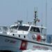 La Guardia Costiera porta in salvo un gommone a remi in difficoltà nelle acque antistanti la Baia di Caminia 8 La Guardia Costiera porta in salvo un gommone a remi in difficoltà nelle acque antistanti la Baia di Caminia