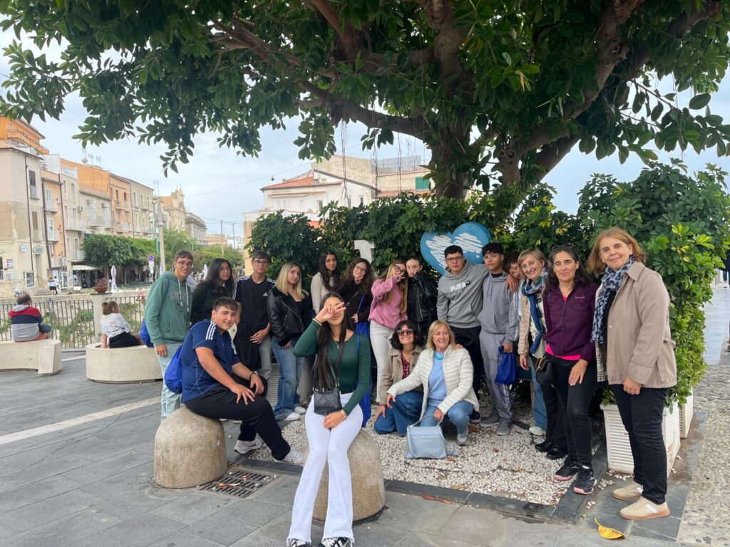 Il Liceo “Vito Capialbi” protagonista in Europa: si conclude un anno straordinario di mobilità Erasmus+ 8 Tropea scambio Leon2