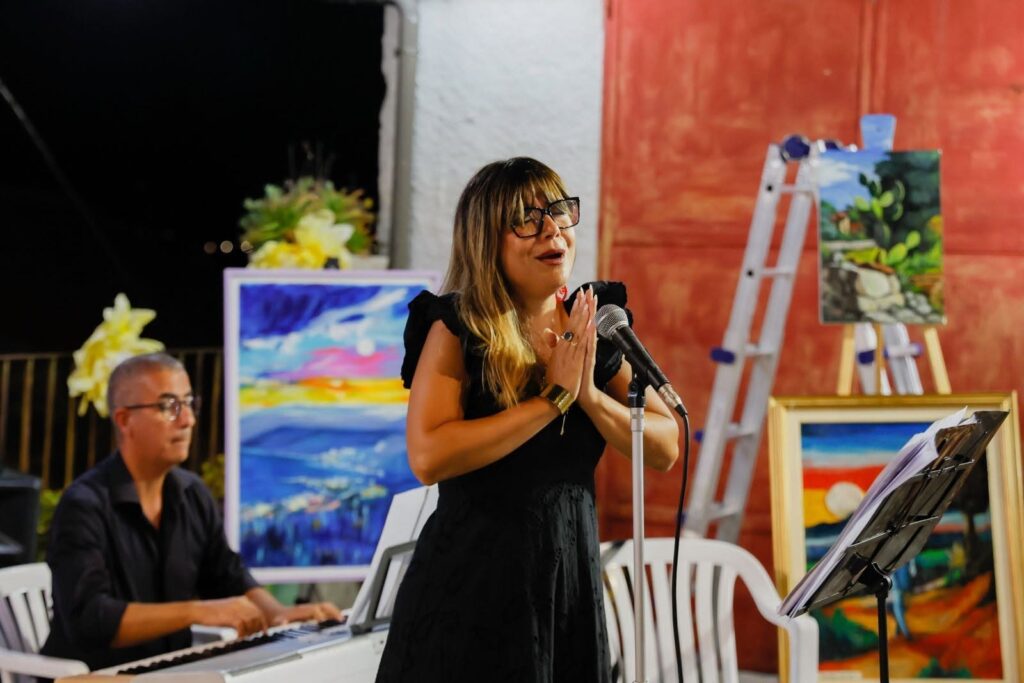 Voci, note e colori sotto il cielo di San Cono. Una comunità che si racconta attraverso l’arte 2 WhatsApp Image 2026 07 20 at 08.14.16
