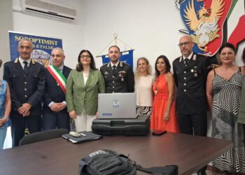 Taurianova: violenza di genere: consegnato all’arma il kit portatile “una stanza tutta per sé”