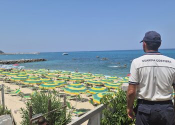 Spiagge occupate a Parghelia: la Guardia Costiera restituisce 1300 mq di demanio alla collettività