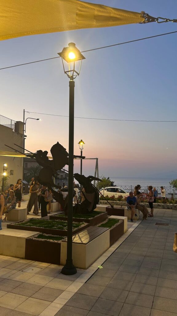 Pizzo: inaugurata la nuova Piazzetta Mercato dopo i lavori di riqualificazione 3 WhatsApp Image 2026 07 31 at 19.34.53 2