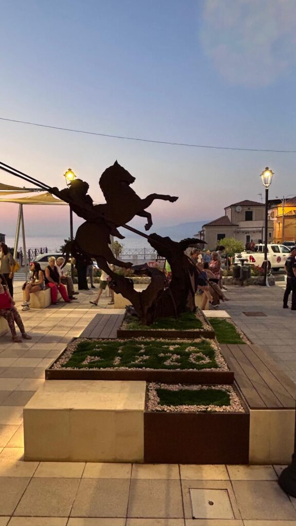 Pizzo: inaugurata la nuova Piazzetta Mercato dopo i lavori di riqualificazione 5 WhatsApp Image 2026 07 31 at 19.34.53 3