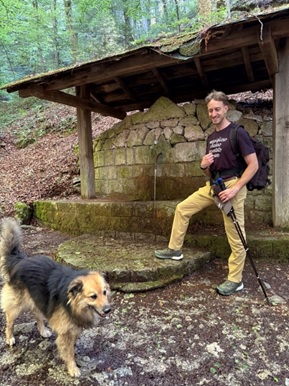 "Diario del Cammino del Normanno": quando il viaggio diventa racconto dell'anima 9 cammino cane 1