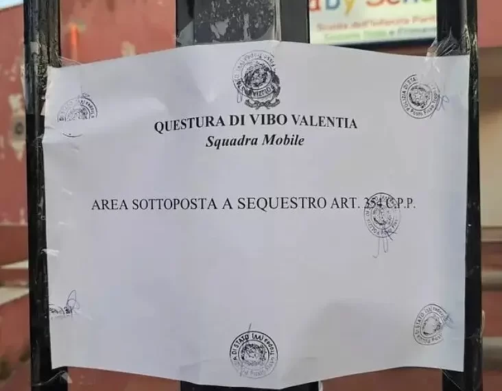 Morte del piccolo Alessio Pio, sequestrato l’asilo nido di Tropea. Proseguono le indagini della Procura