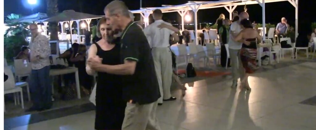 Quando la Milonga incontra la letteratura: a Pizzo il fascino di “Metropolitan Gigolò” di Sergio Barletta (VIDEO) 8 milonga 3