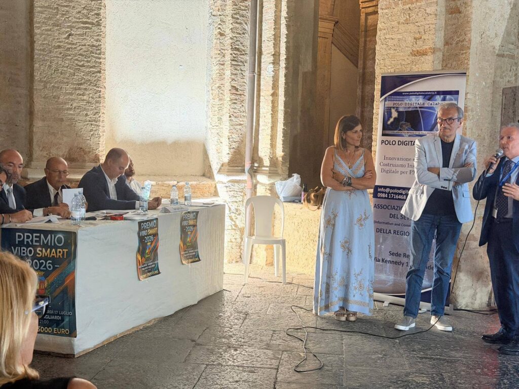 Conclusa la seconda edizione del Premio “Vibo Smart”: vince la startup Sebyone con il progetto Pertineo 3 premio vibo smart premiazione 2
