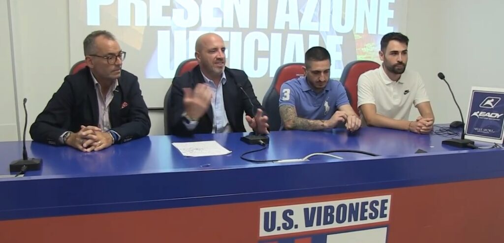Calcio, la Vibonese presenta il nuovo allenatore: è Salvatore Marra (VIDEO) 4 staff tecnico