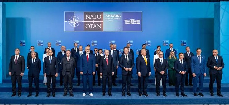 La festa di Ankara e gli affari sulla guerra degli Stati che dichiarano di volere la pace 1 La festa di Ankara e gli affari sulla guerra degli Stati che dichiarano di volere la pace