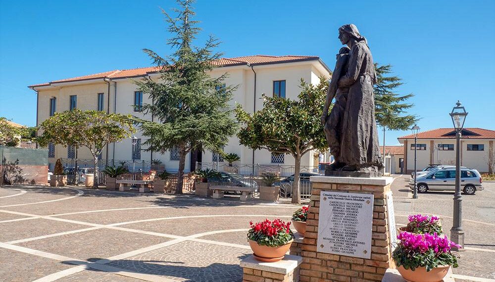 Zambrone, torna la Kermesse Aramonese: musica, teatro e cultura per la XI edizione 1 Zambrone, torna la Kermesse Aramonese: musica, teatro e cultura per la XI edizione