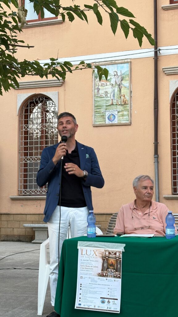 “Lux in latinis – il sacro svelato”: trionfo di pubblico e cultura per l’evento che ha unito arte, fede e restauro 4 1000206728
