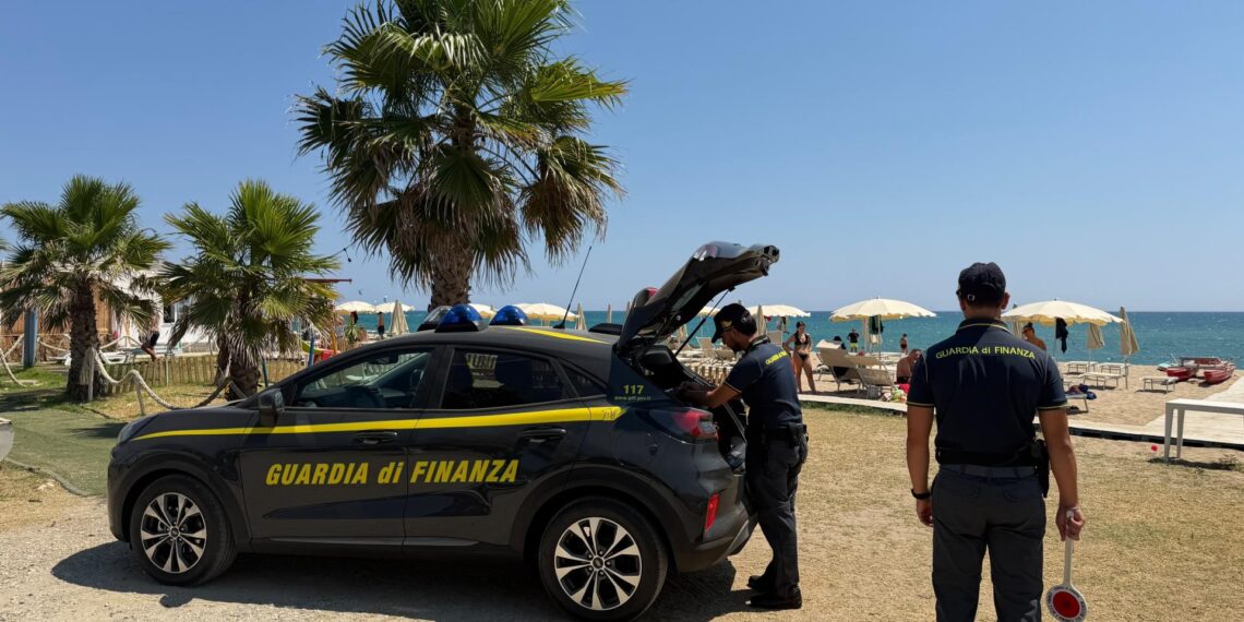 Controlli a tappeto della Guardia di Finanza in tutta la Calabria 1 Controlli a tappeto della Guardia di Finanza in tutta la Calabria
