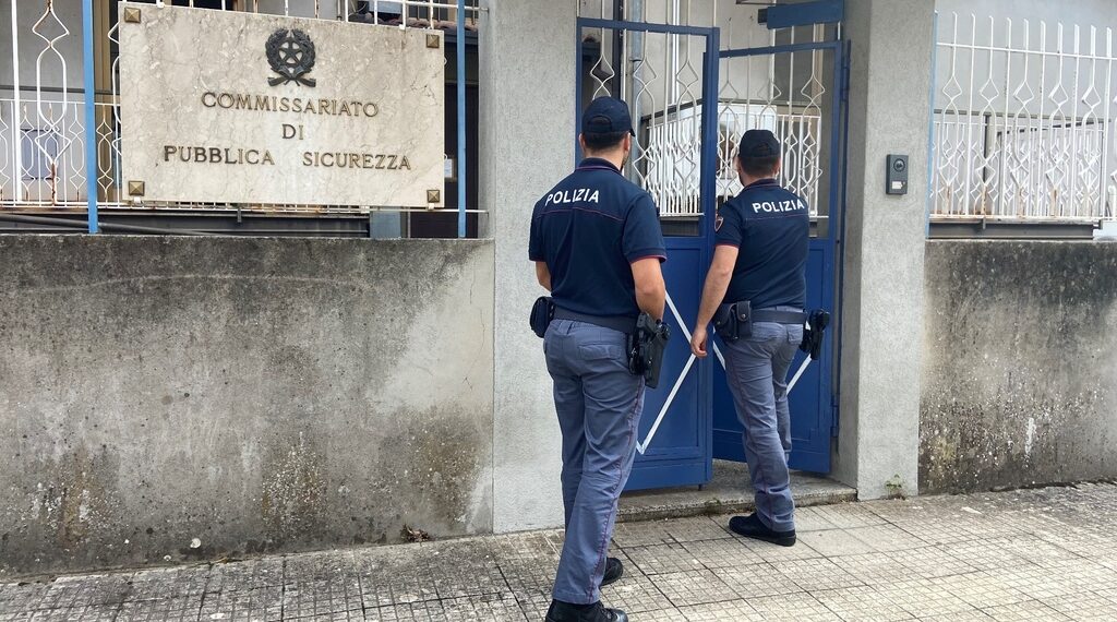 La Polizia ha denunciato due cittadini georgiani ritenuti responsabili di un furto all’interno di un supermercato