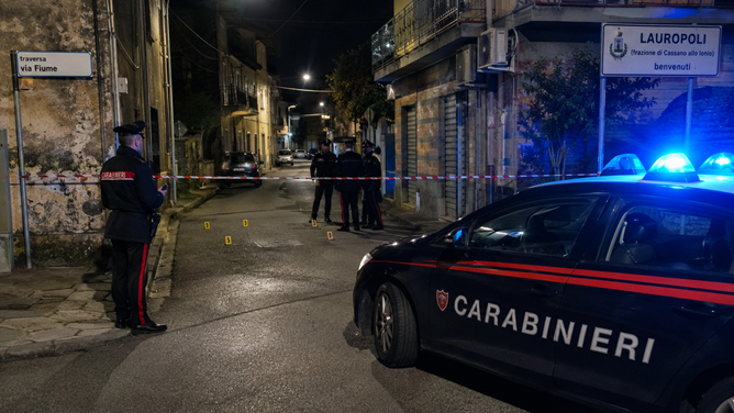 Agguato mortale questa mattina a Lauropoli, frazione di Cassano allo Ionio 1 Agguato mortale questa mattina a Lauropoli, frazione di Cassano allo Ionio