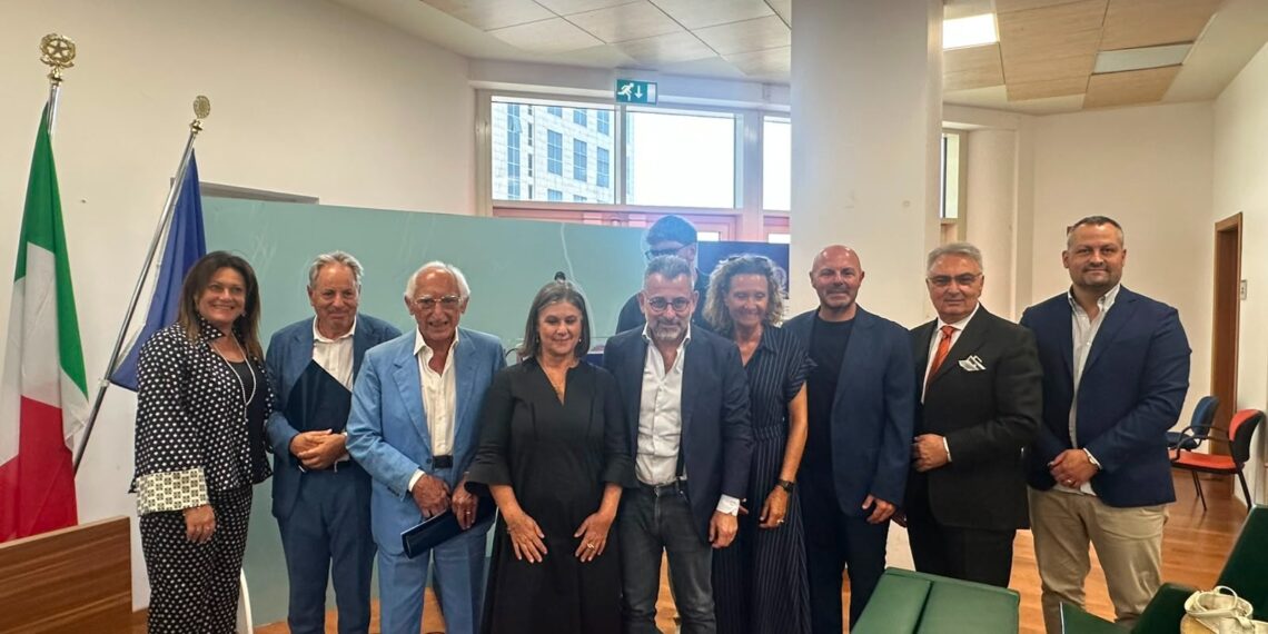 Presentato alla Cittadella Regionale "Dalle Mura al Cielo – Storie Prelibate": il 28 e 29 agosto a Belvedere Marittimo 1 Presentato alla Cittadella Regionale “Dalle Mura al Cielo – Storie Prelibate”: il 28 e 29 agosto a Belvedere Marittimo