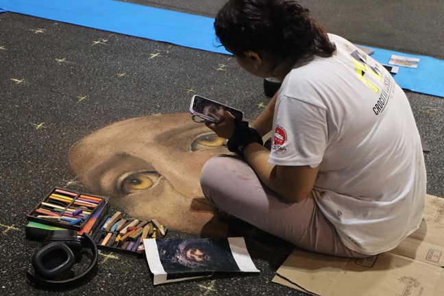 L'11° Concorso Internazionale dei Madonnari incorona Andrea Grespi 4 IMG 7299 3