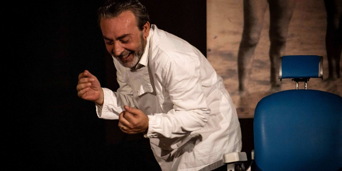 Le mille bolle blu chiude stasera Capo Arte Teatro Festival con Filippo Luna a Torre Marrana 1 Le mille bolle blu chiude stasera Capo Arte Teatro Festival con Filippo Luna a Torre Marrana