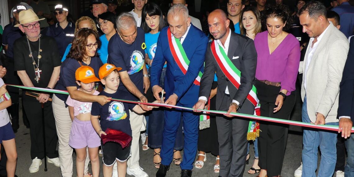 L'11° Concorso Internazionale dei Madonnari incorona Andrea Grespi 1 L’11° Concorso Internazionale dei Madonnari incorona Andrea Grespi