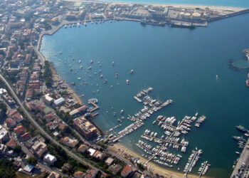 Porto di Vibo Marina, pubblicato il bando per la demolizione dell’ex Civam