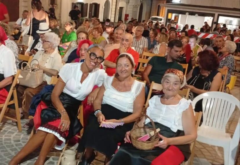Francavilla Angitola, il Premio "Città del Drago" celebra le eccellenze davanti a una piazza gremita 1 Francavilla Angitola, il Premio “Città del Drago” celebra le eccellenze davanti a una piazza gremita