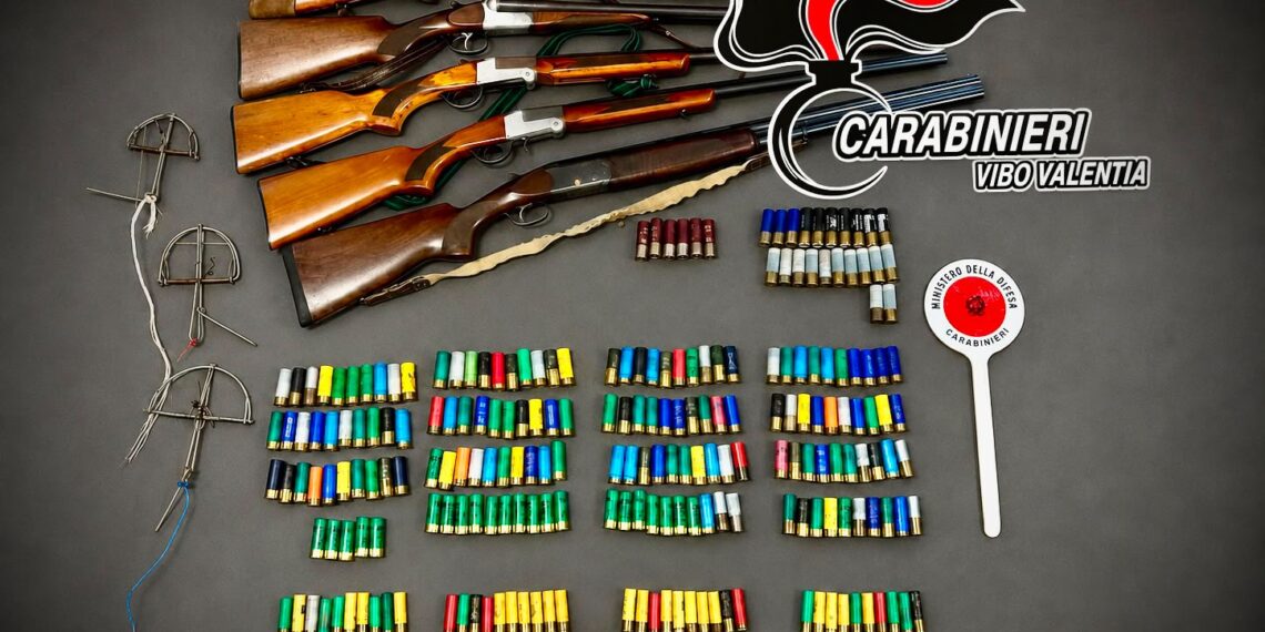 Fabrizia: sorpreso mentre posiziona trappole vietate per la cattura di fauna selvatica, ritirati 5 fucili da caccia e 233 munizioni 1 Fabrizia: sorpreso mentre posiziona trappole vietate per la cattura di fauna selvatica, ritirati 5 fucili da caccia e 233 munizioni