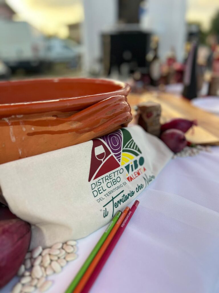 Dal cuore della ‘nduja prende forma il Distretto del Cibo: Spilinga apre il nuovo percorso di sviluppo del Vibonese 4 WhatsApp Image 2026 08 09 at 18.41.34 5
