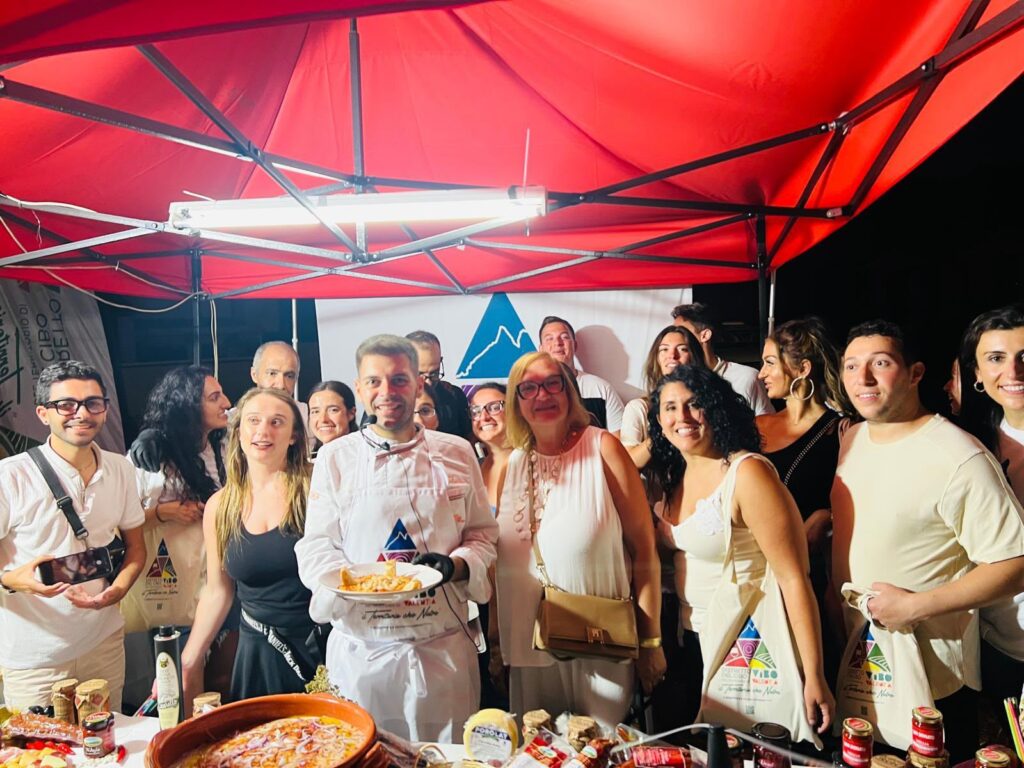 Dal cuore della ‘nduja prende forma il Distretto del Cibo: Spilinga apre il nuovo percorso di sviluppo del Vibonese 8 WhatsApp Image 2026 08 09 at 18.41.35