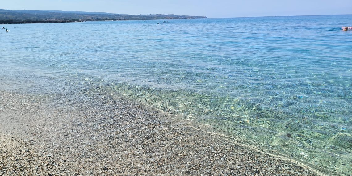 Vibo Marina, il mare che smentisce i pessimisti e torna a parlare di futuro