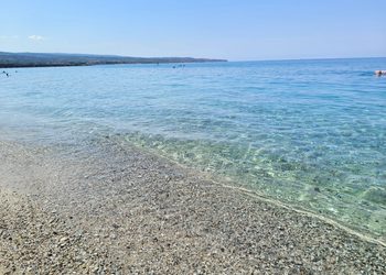 Vibo Marina, il mare che smentisce i pessimisti e torna a parlare di futuro