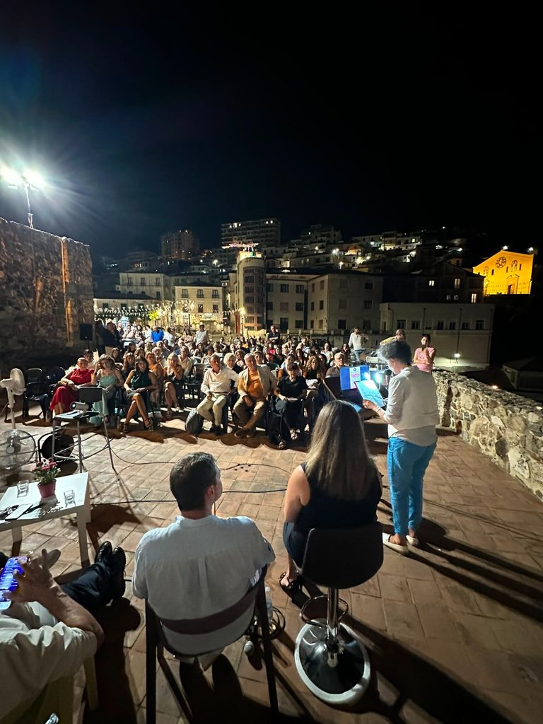 La prevenzione è vita, al Castello Murat di Pizzo l'iniziativa dell'associazione Sole di Speranza 4 WhatsApp Image 2026 08 24 at 09.25.53 1 768x1024 1
