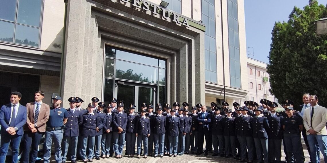 Questura di Vibo Valentia: assegnati 45 nuovi agenti e un vice ispettore 1 Questura di Vibo Valentia: assegnati 45 nuovi agenti e un vice ispettore
