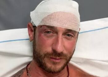 Olbia, trenta contro uno: quando l’odio si impara prima ancora di diventare adulti