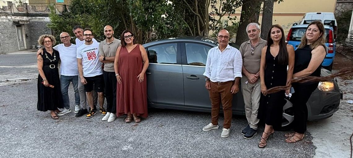 Jonadi, donata ad AISM l’auto comunale destinata agli organi istituzionali 1 Jonadi, donata ad AISM l’auto comunale destinata agli organi istituzionali