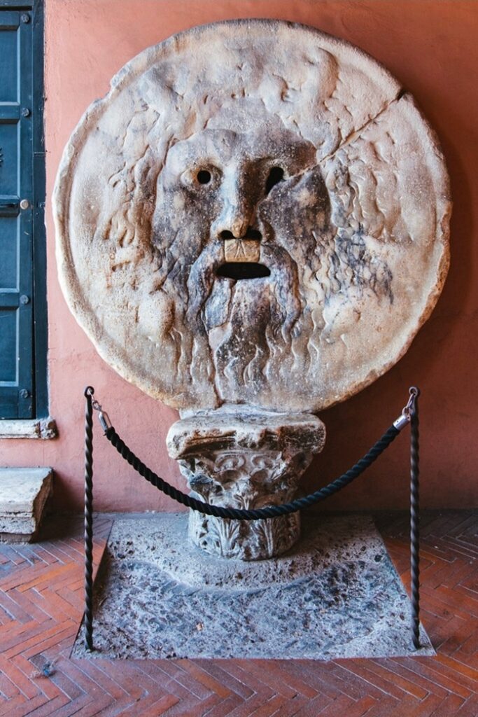 La Bocca della Verità, non era un magico giudice, ma un antico tombino romano 3 bpcca della verita 1