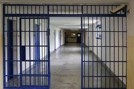 Detenzione domiciliare per tossicodipendenti: recupero sì, ma senza rinunciare alla sicurezza