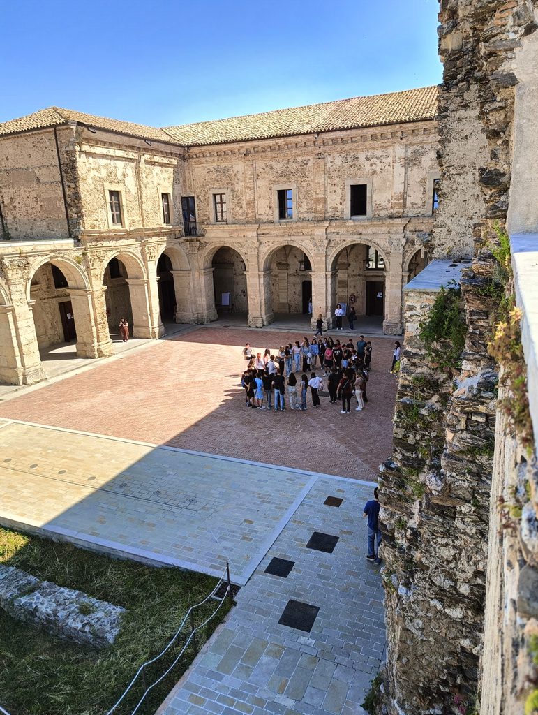 Conservatorio Torrefranca, fino al 7 settembre aperte le domande di ammissione per l’anno accademico 2026/27 2 cortile gesuiti