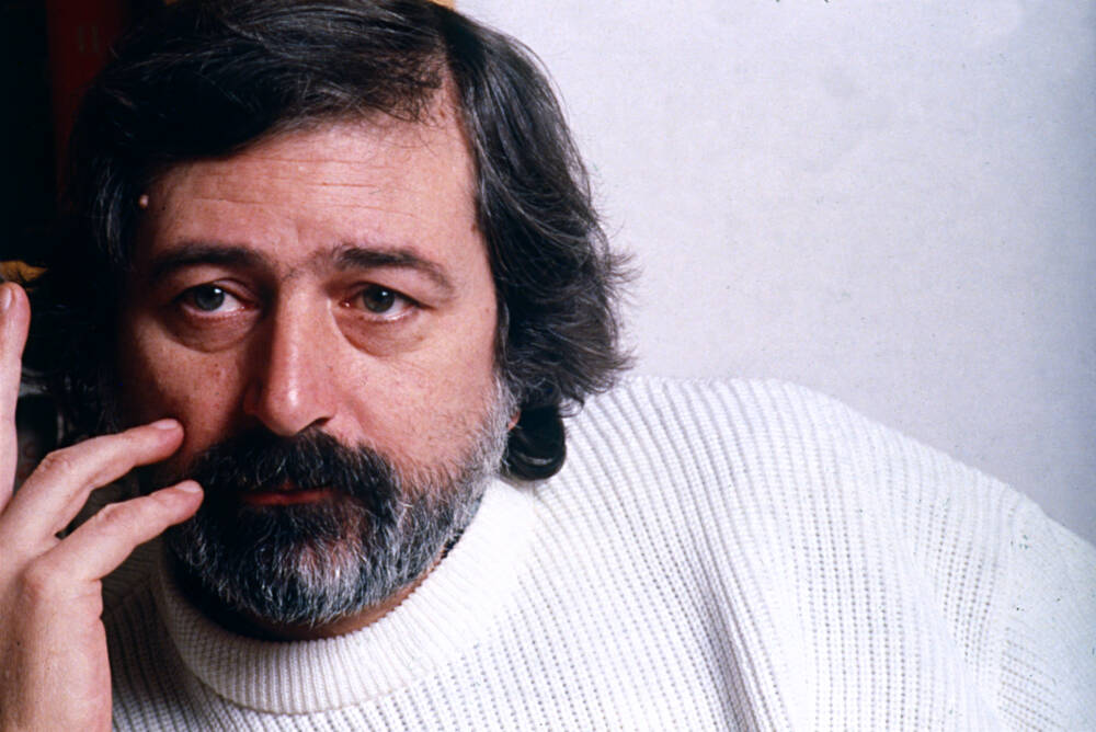 L'eskimo sotto la giacca. La morte di Guccini e... quel ragazzo che continua a vivere sotto i nostri abiti da adulto 5 francesco guccini en italie 1988