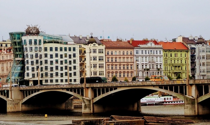 Praga, la città delle cento torri dove la storia incontra la magia 3 praga 1
