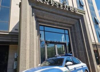 Prima gli spari contro il padre, poi il pestaggio del figlio: mattinata di violenza nel quartiere Affaccio a Vibo Valentia
